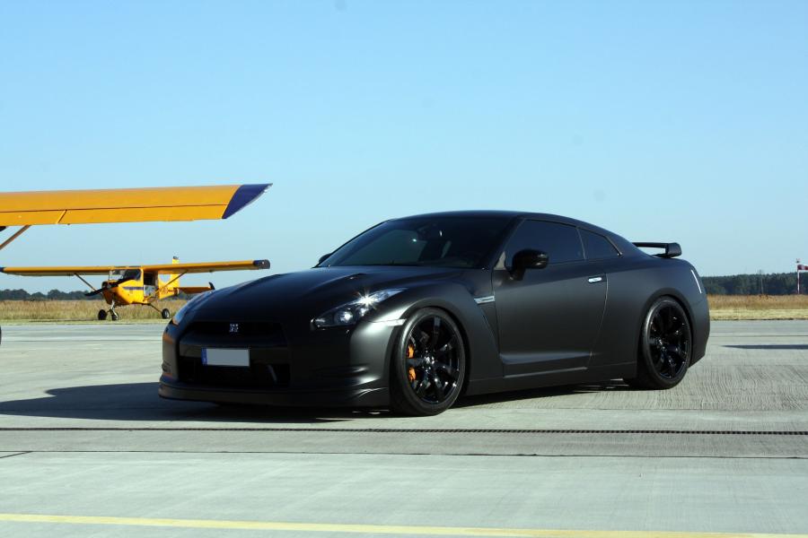  Nissan GT-R by AVUS Perfomance 2009 года  (фото 4 из 18)